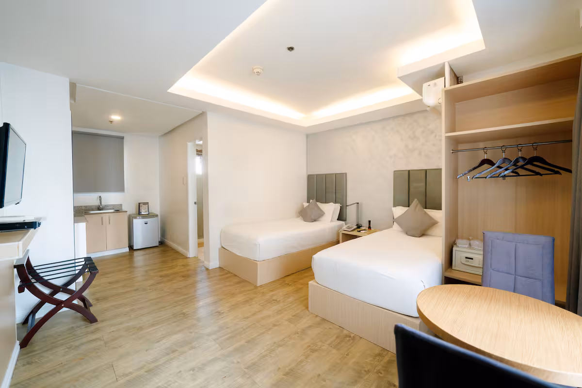 Twin Executive Studio